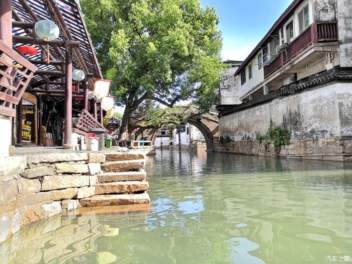 市政协十三届十次主席会议召开